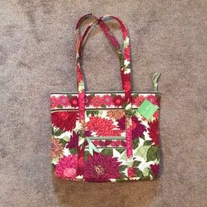 NWT Vera Bradley villager bag